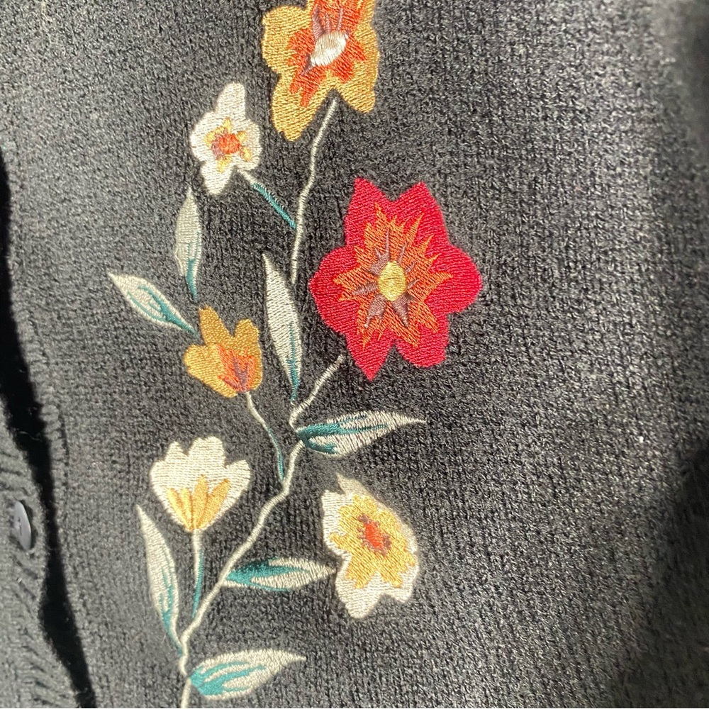 Vintage Carroll Reed Collections Floral Embroidered Black Cardigan Sweater L - Picture 9 of 16